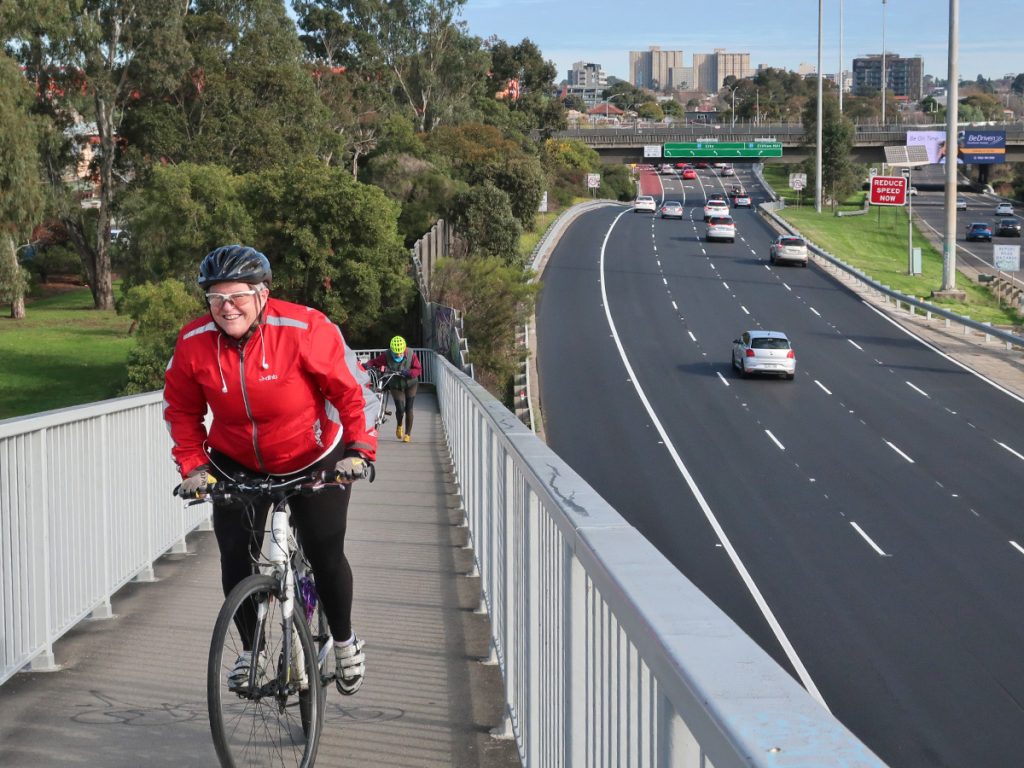 Libby-Dale-Freeway-Overpass_Clifton-Hill